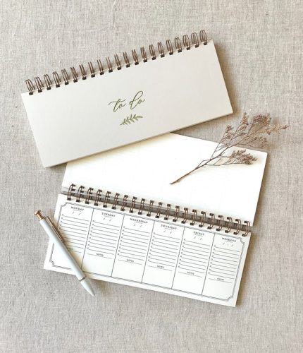 Table top year planners